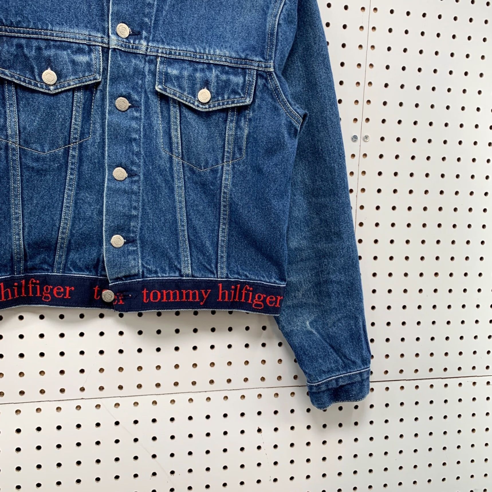 Tommy Hilfiger VINTAGE Tommy Hilfiger Denim Trucker Crop Jacket Womens Medium Blue Spellout Y2K Size M / US 6-8 / IT 42-44 - 6 Thumbnail