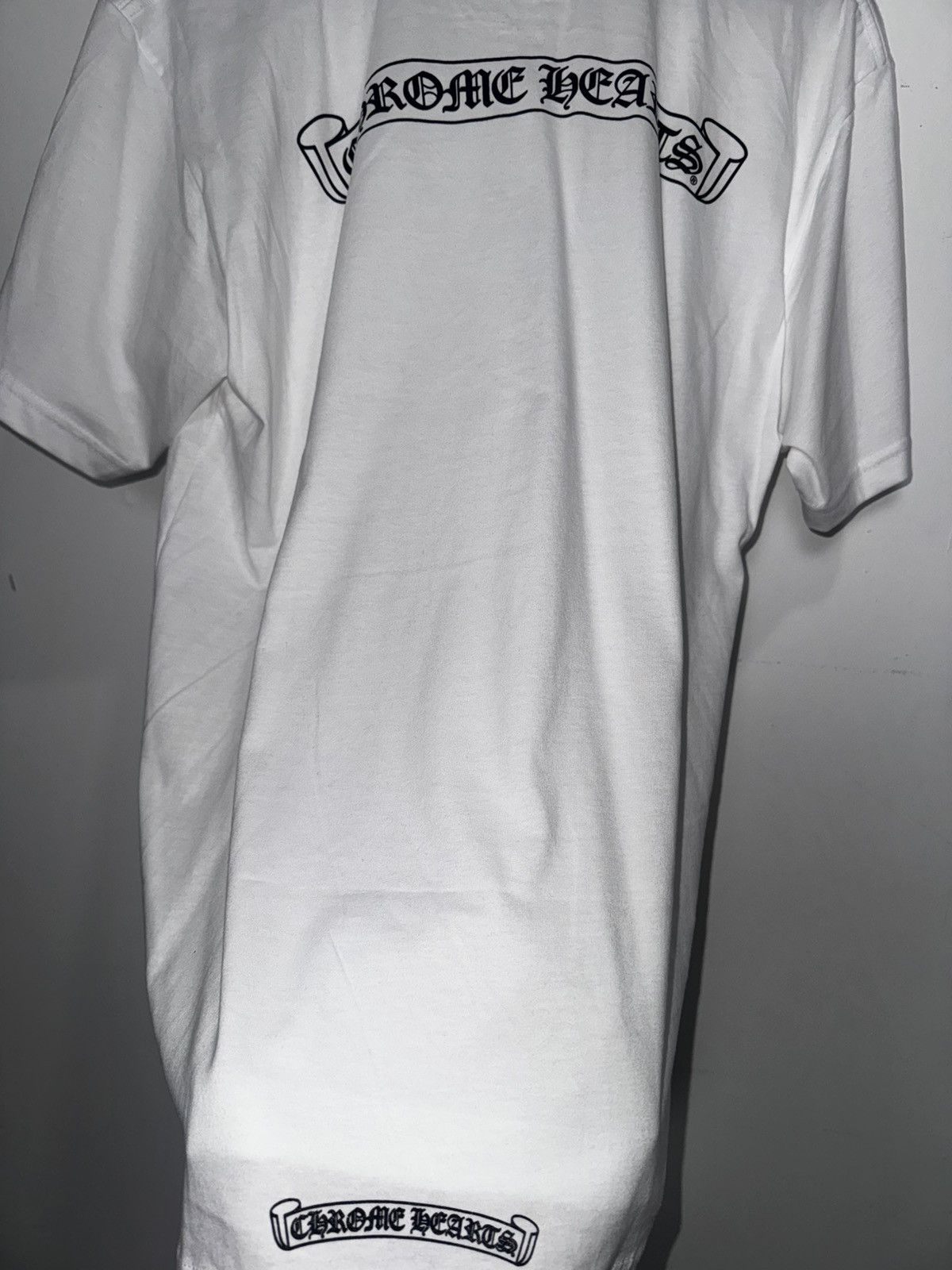 Chrome Hearts Chrome Hearts Scroll Logo Pocket T-shirt White Size US L / EU 52-54 / 3 - 8 Thumbnail