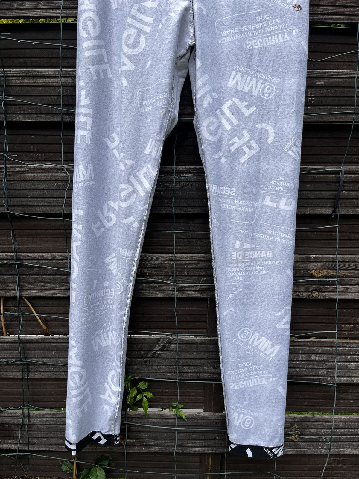 Maison Margiela 🔴 MM6 Maison Margiela Stamp Leggings Size 34" / US 12 / IT 48 - 8 Thumbnail