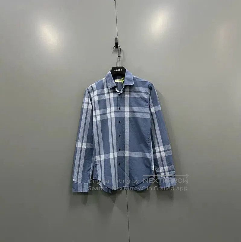 Burberry Burberry Blue Cotton Long Sleeve Button-Up Shirt. Size S / US 4 / IT 40 - 1 Thumbnail