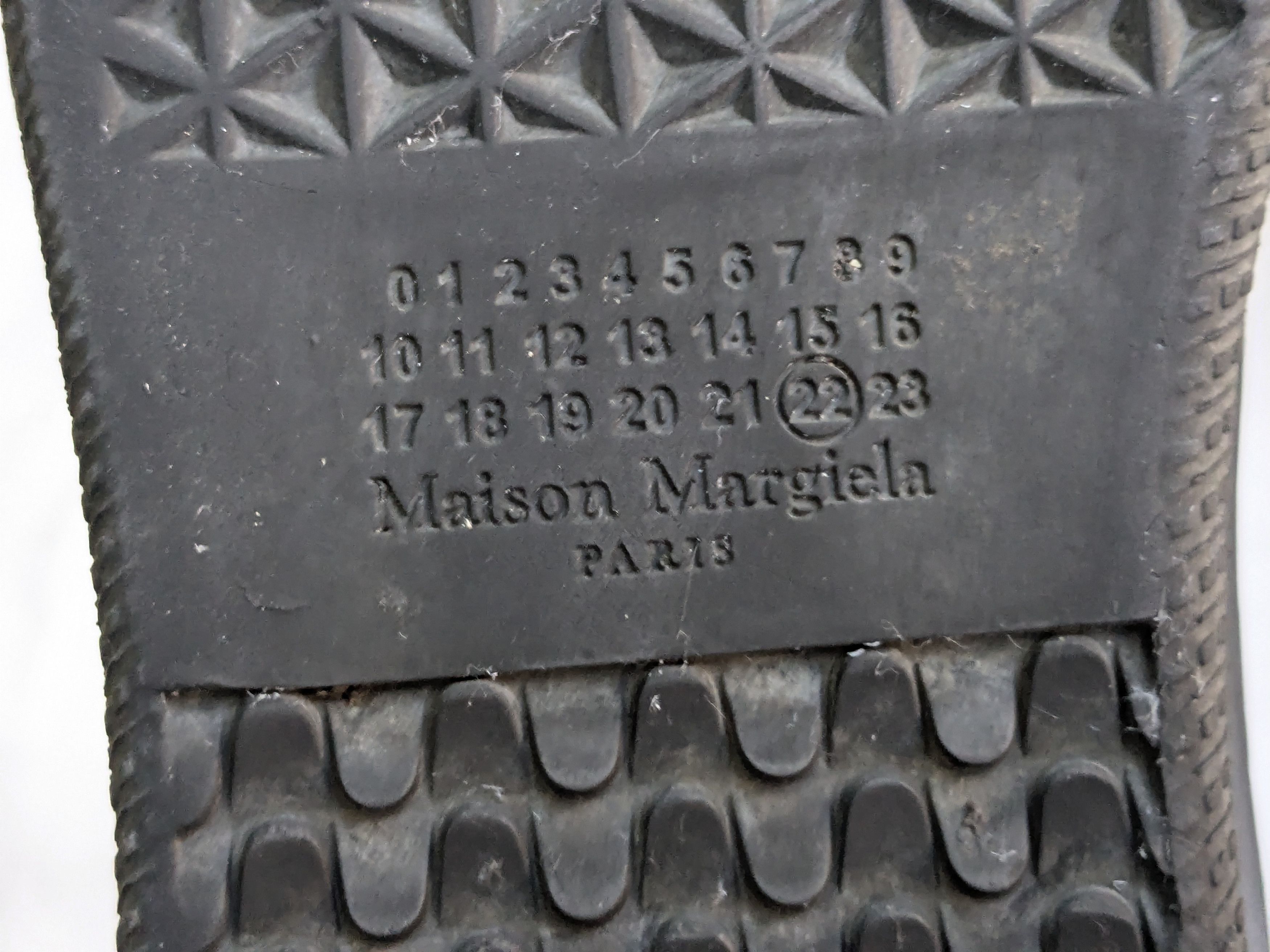 Maison Margiela Maison Margiela Future Black 11 44 High Top Sneakers Gum Size US 11 / EU 44 - 18 Thumbnail