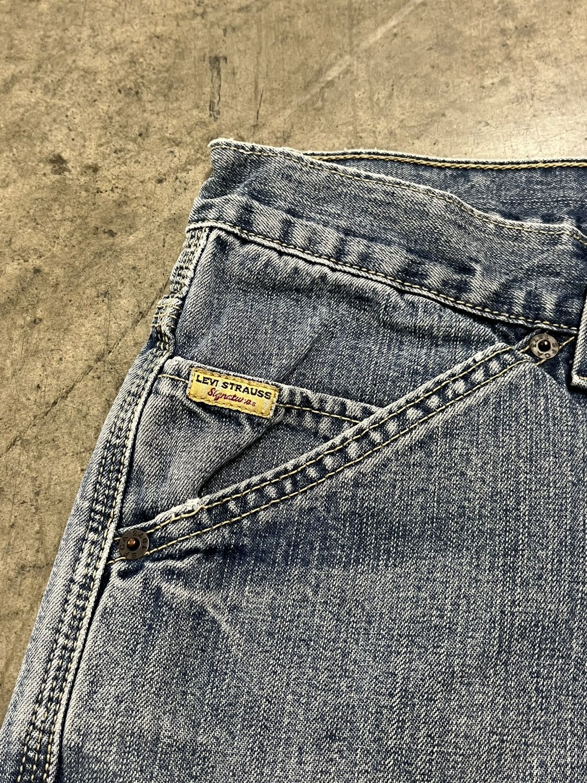 Levi's × Vintage Levi’s carpenter cargo jorts baggy fit skater streetwear Size US 34 / EU 50 - 8 Thumbnail