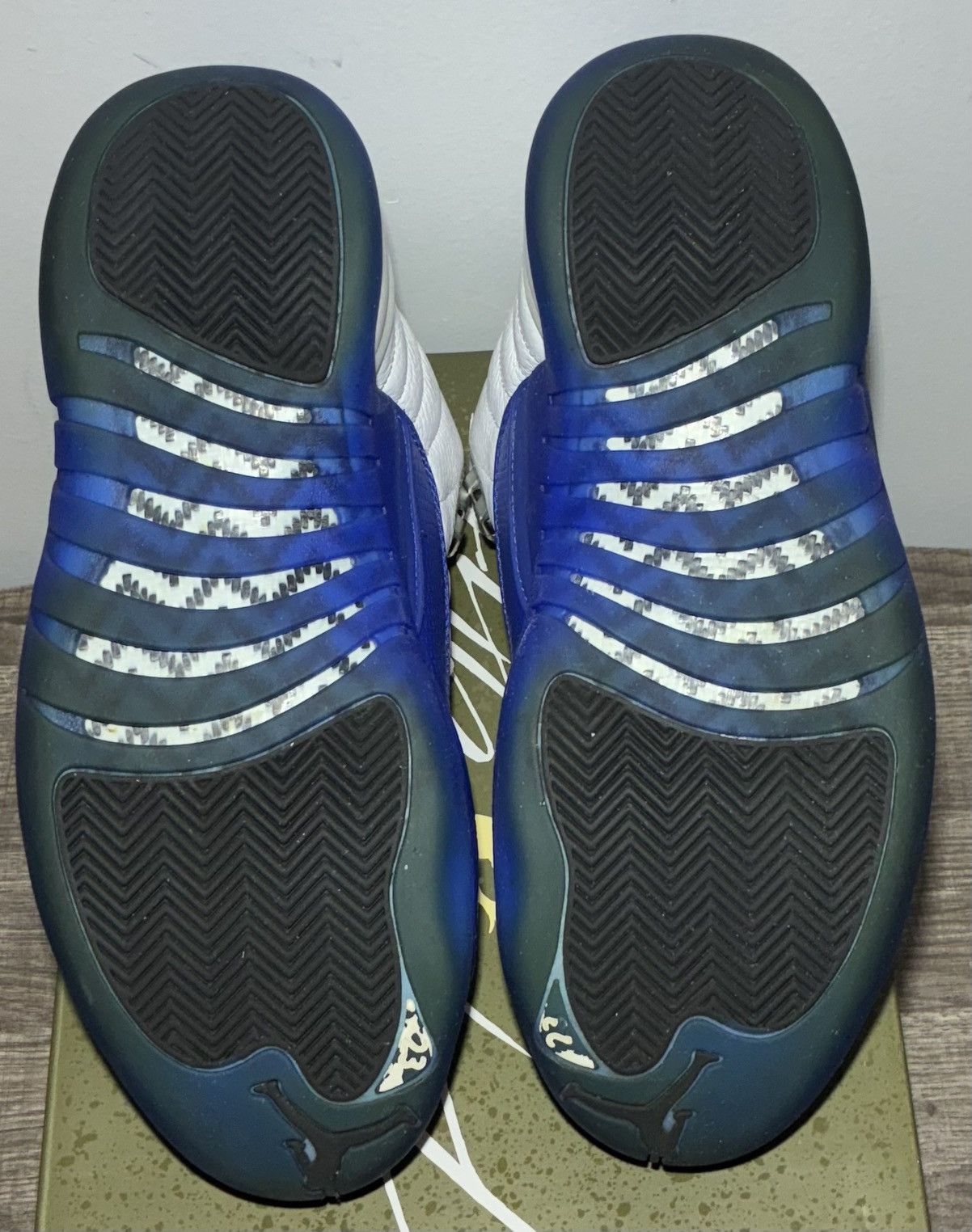 Jordan Brand Size 9 - Air Jordan 12 Retro Blueberry Size US 9 / EU 42 - 5 Thumbnail
