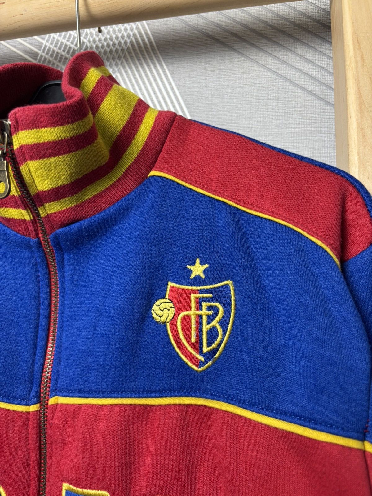 Vintage Vintage FC Basel 1893 Streetwear Zip Hoodie Size US M / EU 48-50 / 2 - 3 Thumbnail