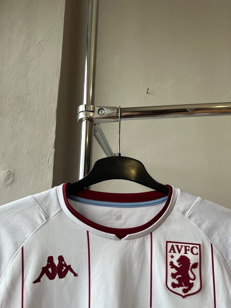Kappa 2021/22 ASTON VILLA #23 COUTINHO AWAY SOCCER JERSEY SHIRT L Size US L / EU 52-54 / 3 - 4 Thumbnail