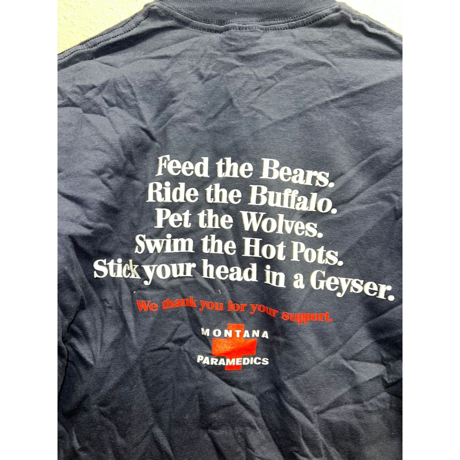 Jerzees Vintage Paramedics Shirt Montana Medic Joke Humor Tee 90s L Size US L / EU 52-54 / 3 - 5 Thumbnail
