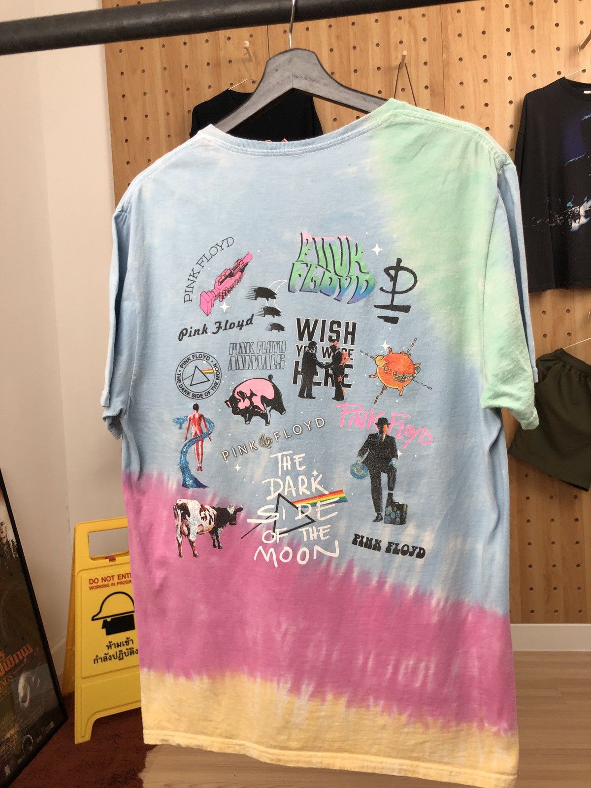 Band Tees × Other Pinkfloyd Size M (20.5/28) Size US M / EU 48-50 / 2 - 6 Thumbnail