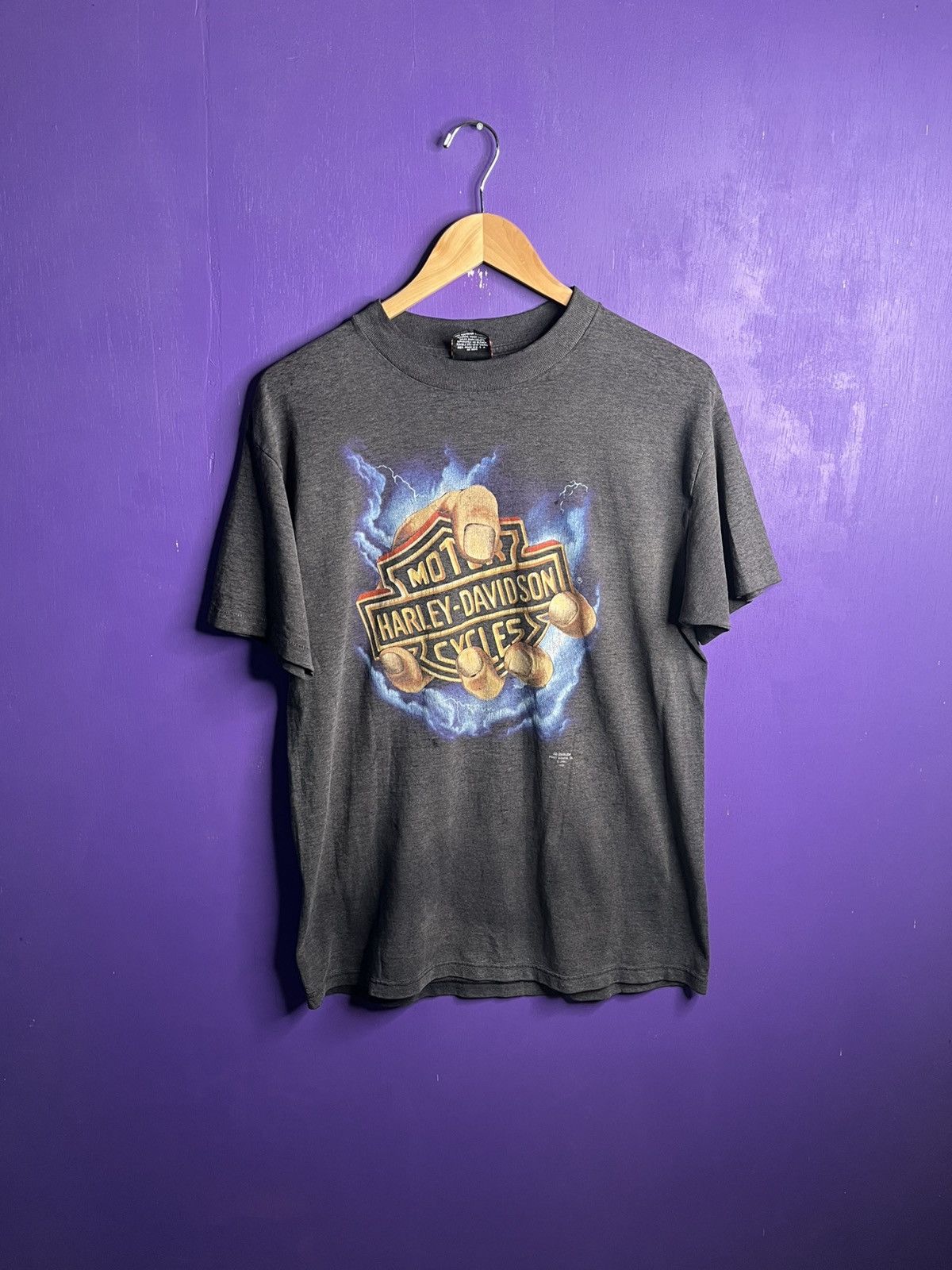 Harley Davidson × Vintage Vintage 1991 Harley Davidson Gods hand t-shirt Size US L / EU 52-54 / 3 - 1 Thumbnail