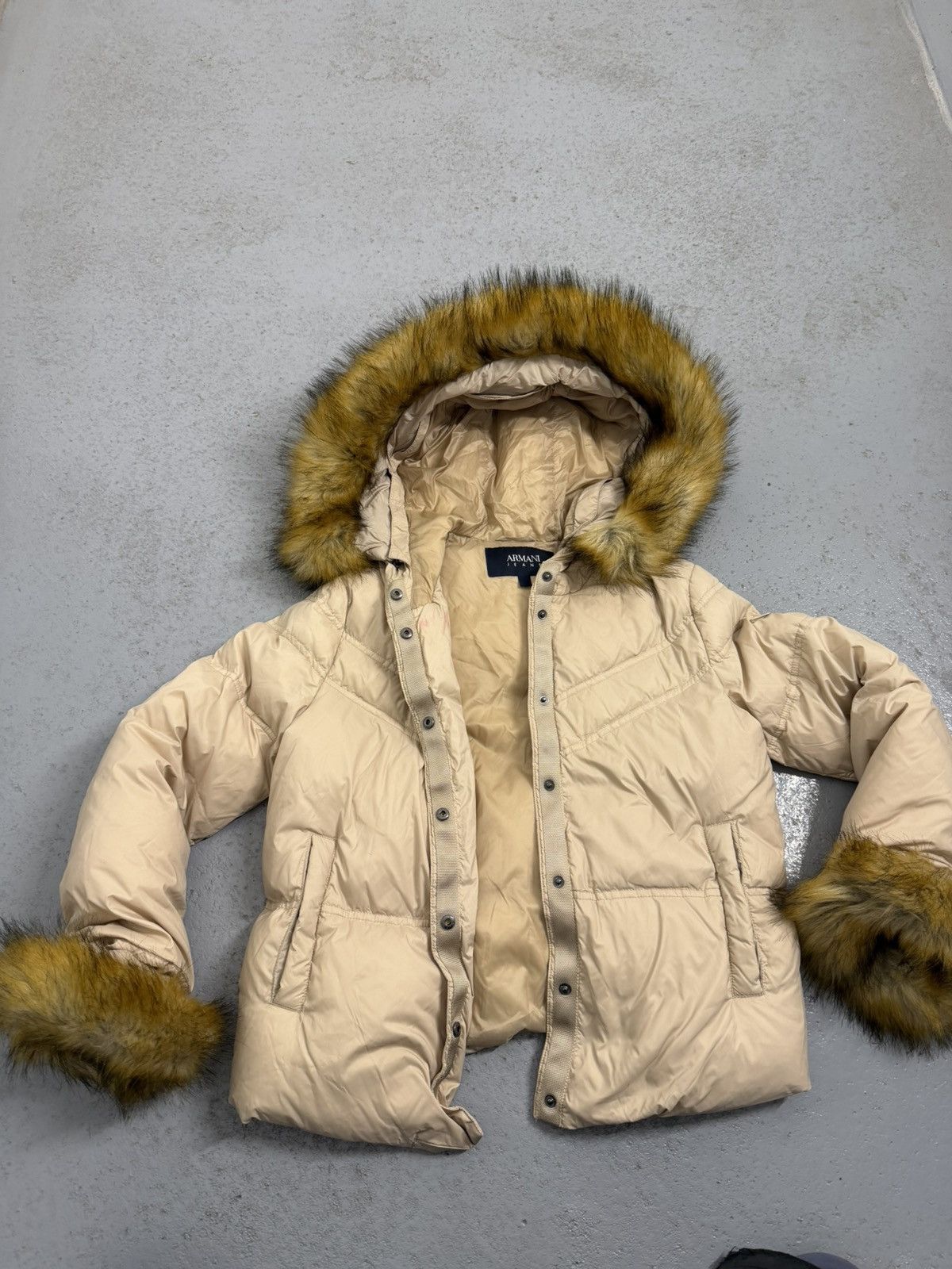 Armani Armani Jeans Fur Down Cropped Jacket Size M / US 6-8 / IT 42-44 - 12 Thumbnail