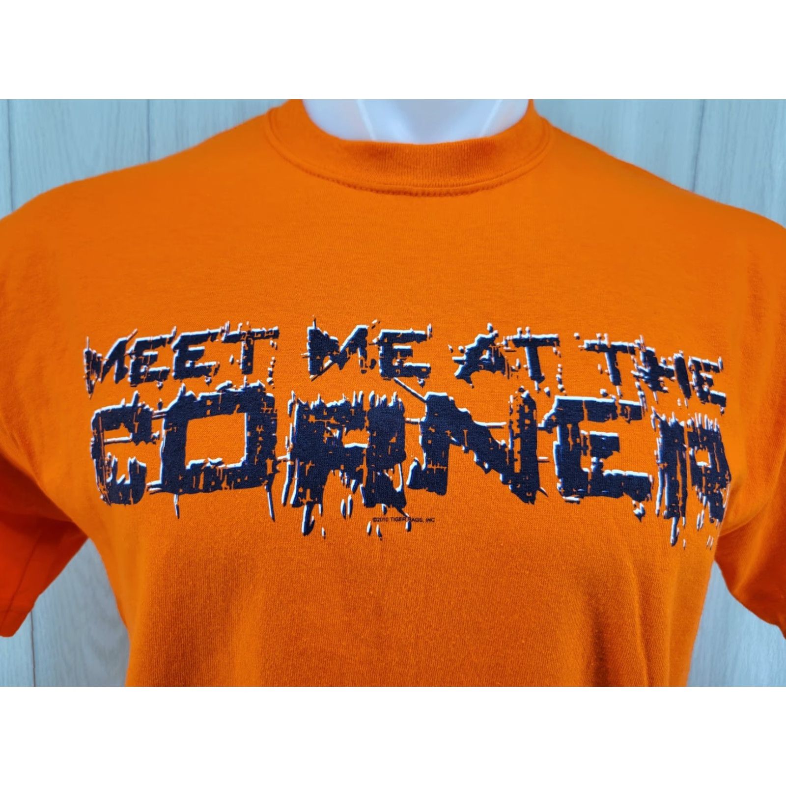 Gildan Meet At The Corner Auburn Auburn University T Shirt M Gildan Orange Unisex Short Sleeve Cotton 90s Theme Mens Size US M / EU 48-50 / 2 - 2 Thumbnail