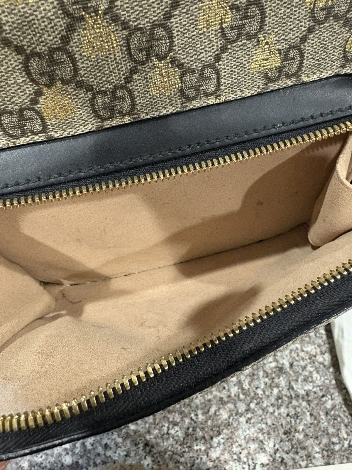 Gucci Black GG Supreme Canvas Bee Backpack Size ONE SIZE - 9 Thumbnail