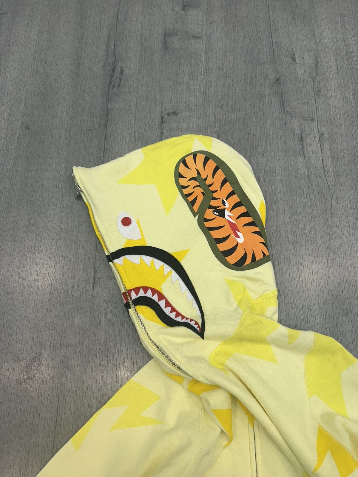 Bape BAPE Shark Full Zip Hoodie Yellow Star Camo–Made in Japan XS Size XS / US 0-2 / IT 36-38 - 4 Thumbnail