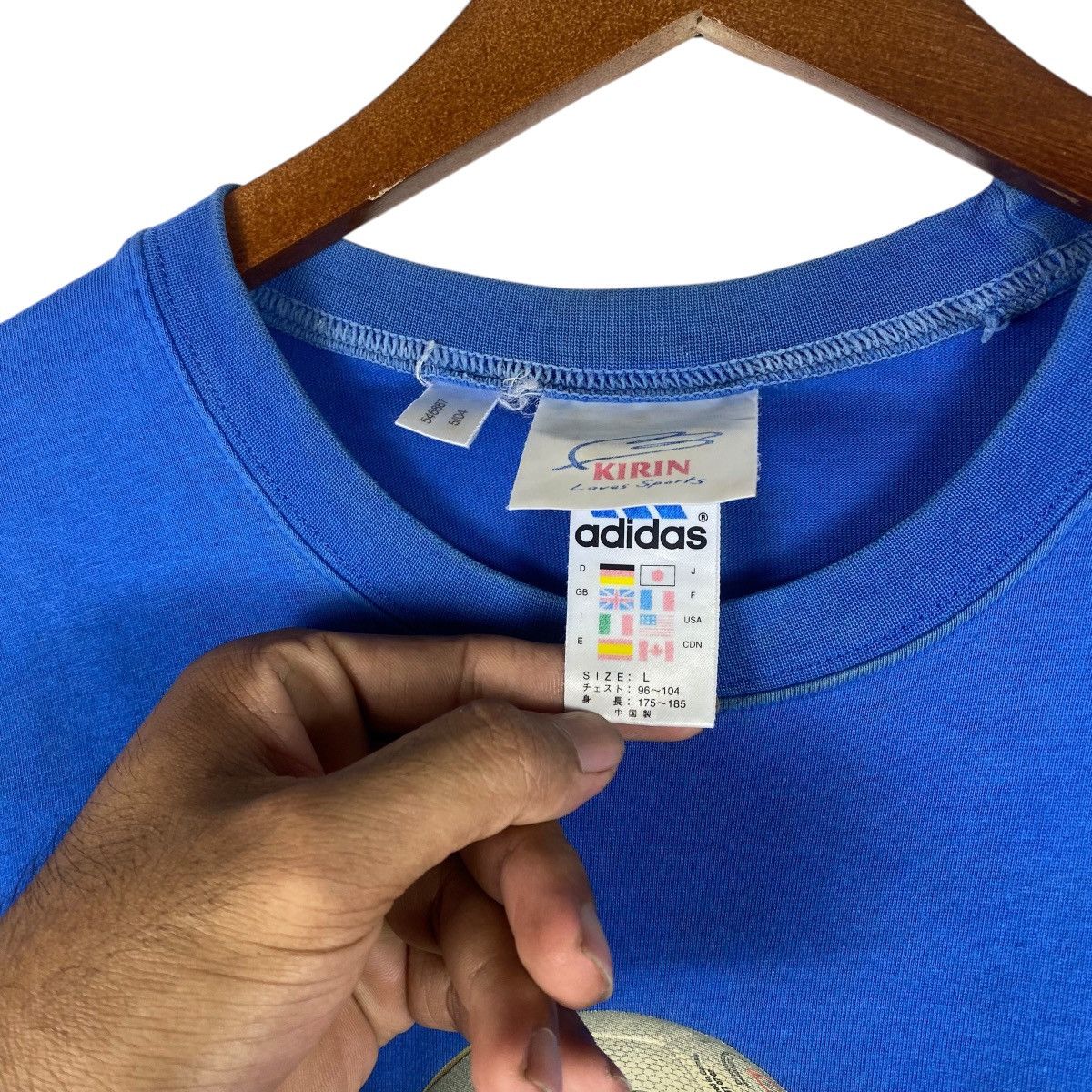 Adidas Vintage Adidas Kirin Japan World Cup Fevernova Ball Shirt Size US M / EU 48-50 / 2 - 4 Thumbnail