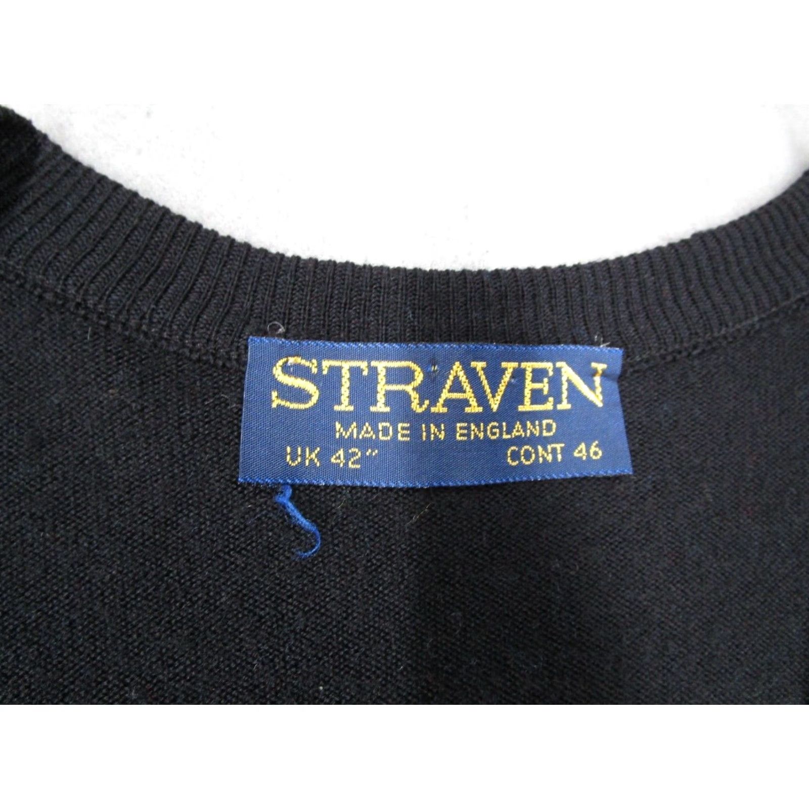 Vintage Straven Mens Large V Neck Wool Sweater Black Lightweight Pullover Long Sleeve Made in England Size US L / EU 52-54 / 3 - 3 Thumbnail