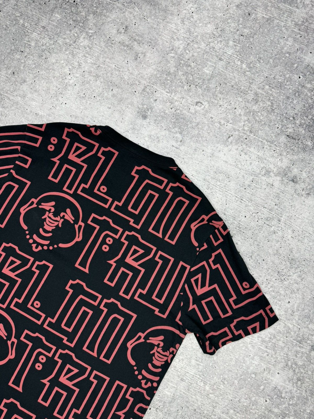 True Religion Vintage True Religion Big Monogram Logo Multilogo T-Shirt Size US L / EU 52-54 / 3 - 15 Thumbnail