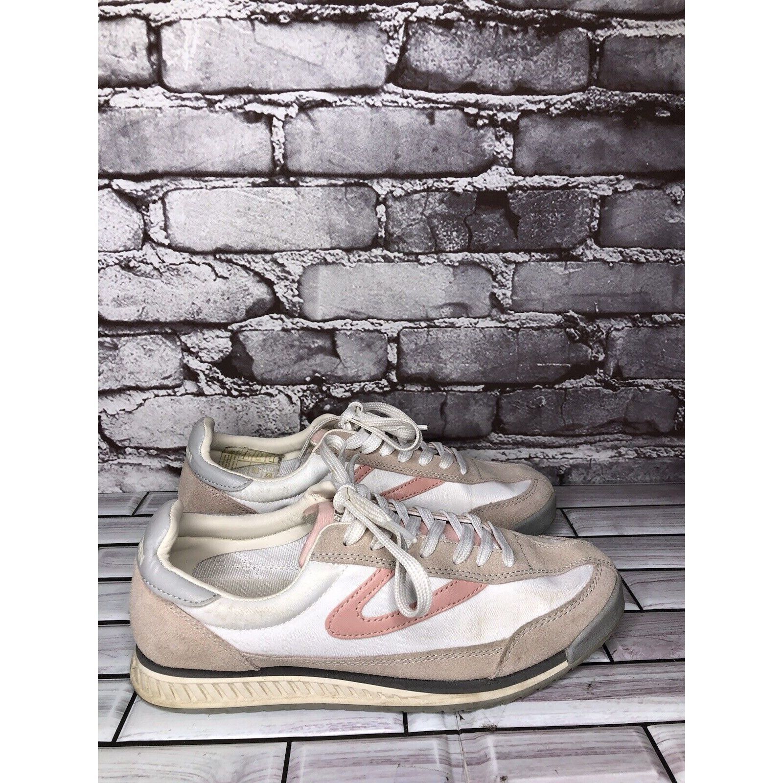 Tretorn Tretorn Rawlins Pink White Colorblock Lace Up Low Sneakers W Size US 8 / IT 38 - 1 Thumbnail