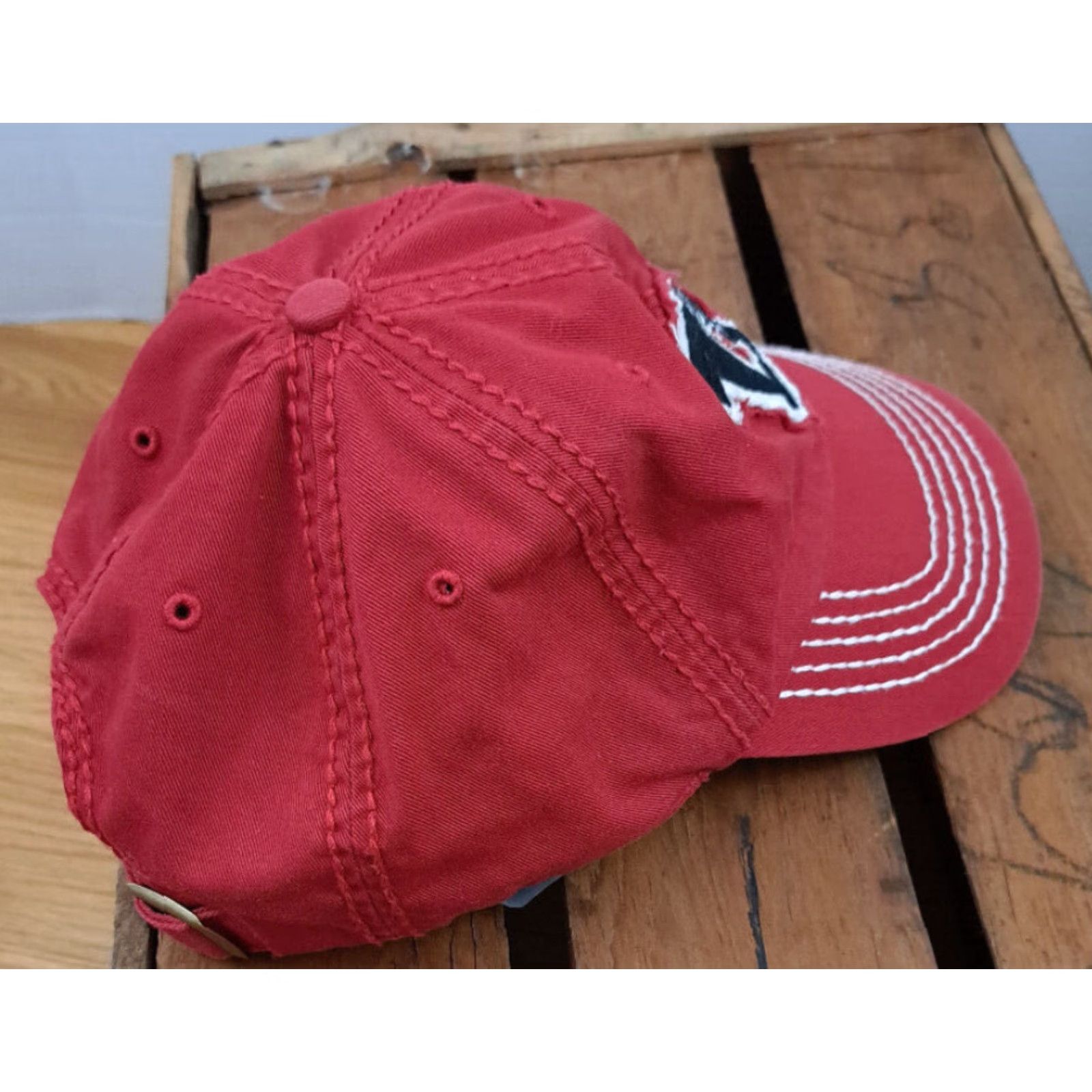 Twins VINTAGE Lansing Lugnuts Milb Baseball Hat Adjustable red 47 Brand Cotton Breathable Men Baseball Cap Size ONE SIZE - 3 Thumbnail