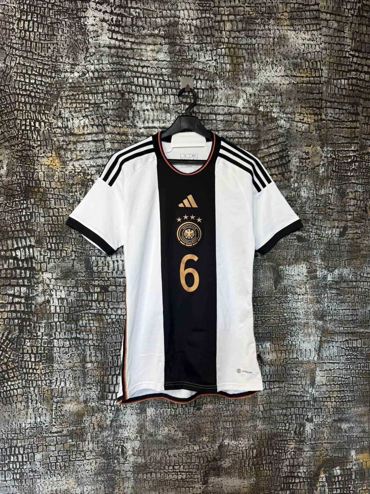 Adidas Adidas Germany 2022-24 Kimmich home jersey football shirt s Size US S / EU 44-46 / 1 - 2 Thumbnail