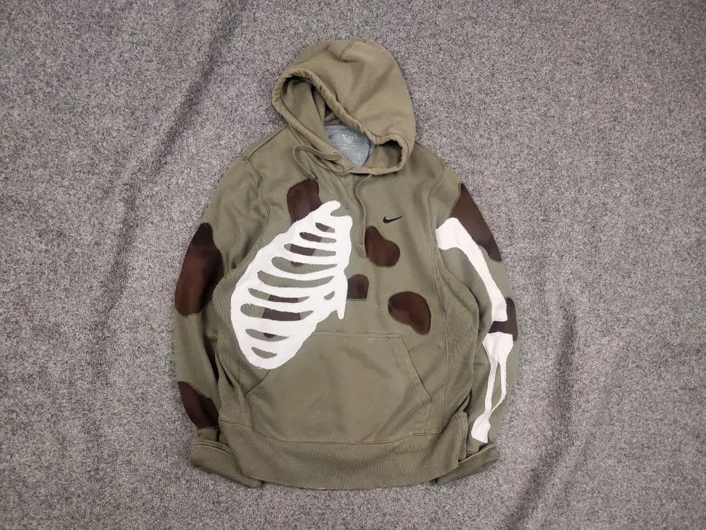 Nike Vintage Nike Military Skeleton Embroidered logo Hoodie Y2K Size US S / EU 44-46 / 1 - 1 Thumbnail