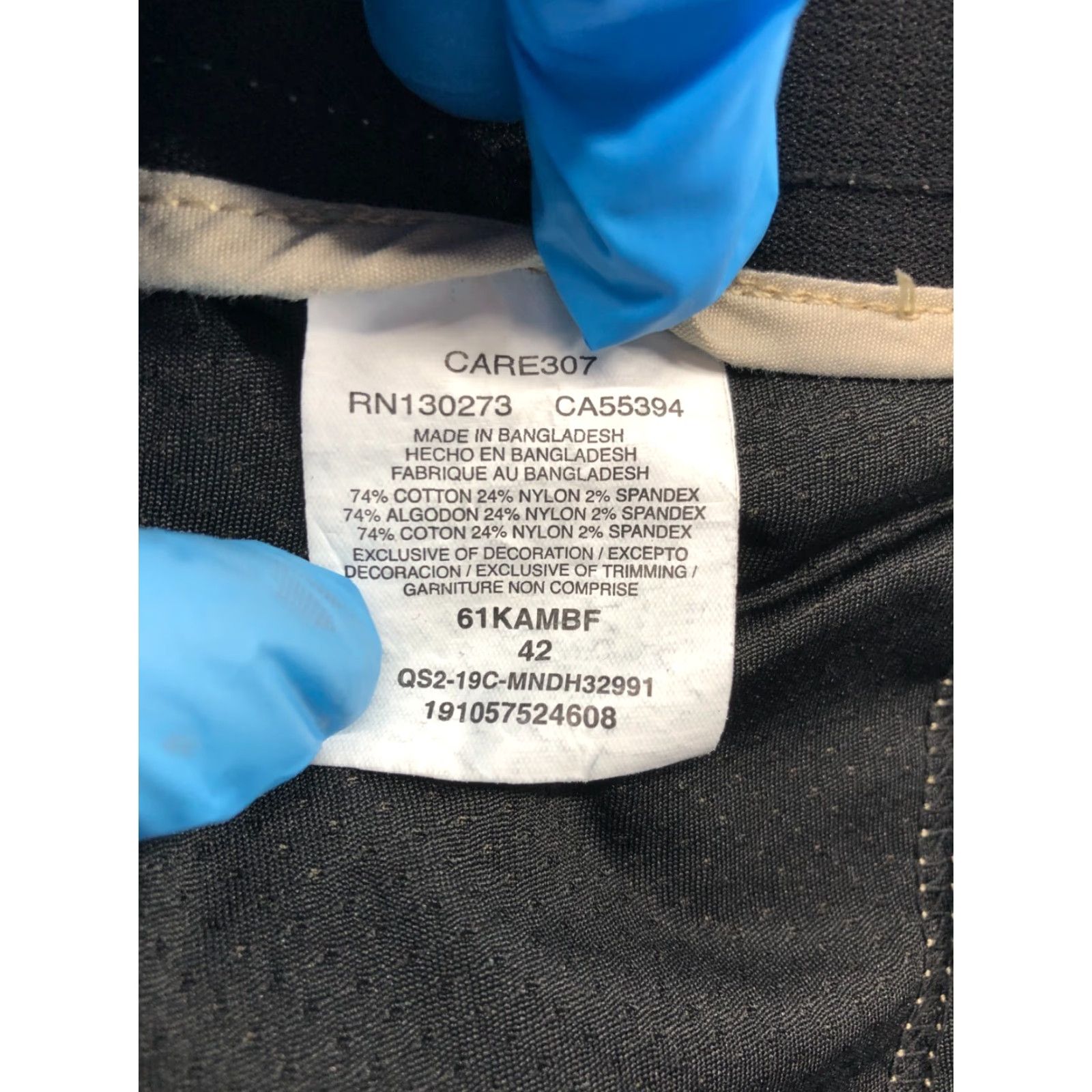 Wrangler Wrangler Chino Shorts Mens 42 Mid Beige Regular 5-Pocket Denim Style Medium Wash Cotton Blend Front Flat Front Belt Loops Logo Size US 42 / EU 58 - 7 Thumbnail