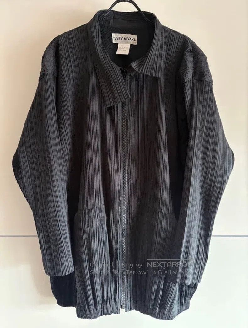 Issey Miyake Issey Miyake Black Coat Size S / US 4 / IT 40 - 1 Thumbnail