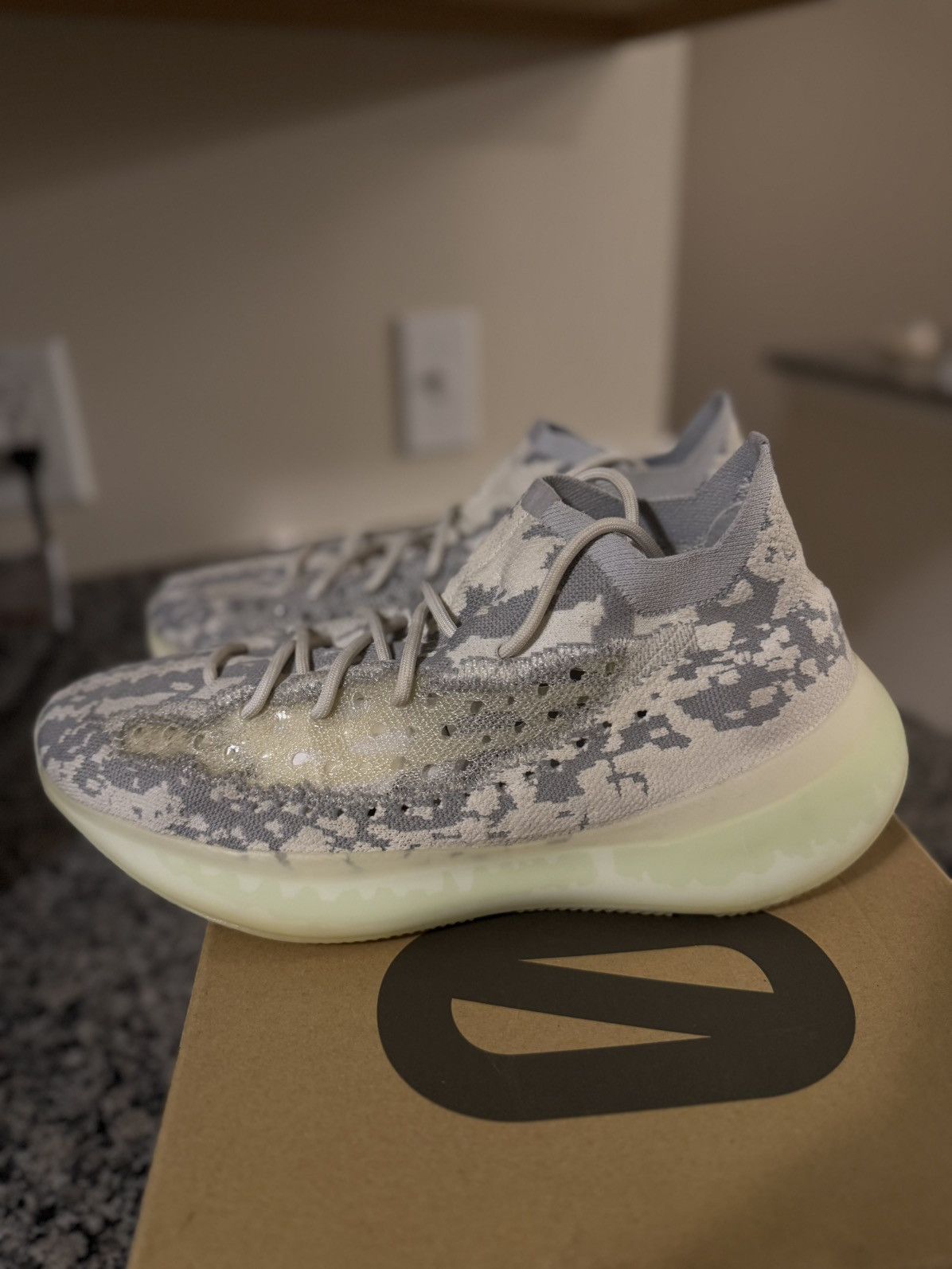 Adidas × Yeezy Yeezy 380 Alien Size 11.5 W BOX Clean Size US 11.5 / EU 44-45 - 8 Thumbnail
