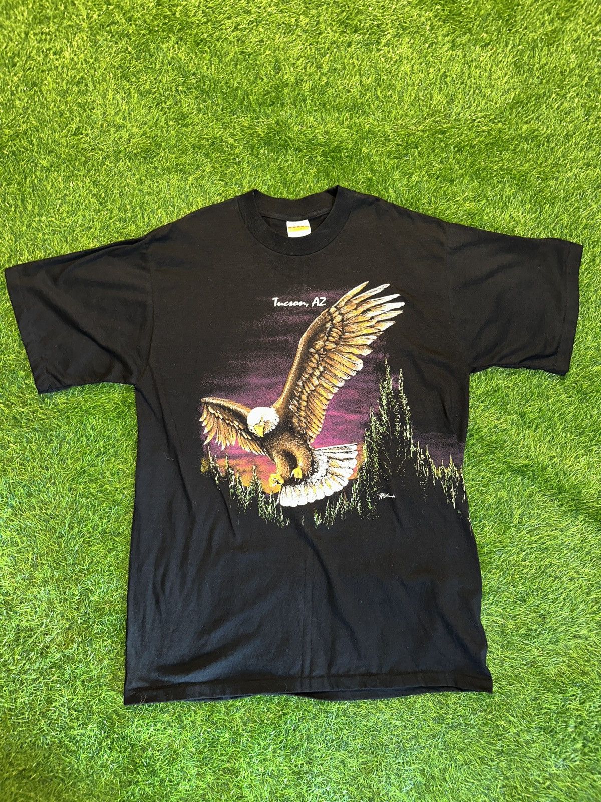 Vintage Vintage eagle tucson arizona tee shirt size XL Size US XL / EU 56 / 4 - 1 Thumbnail