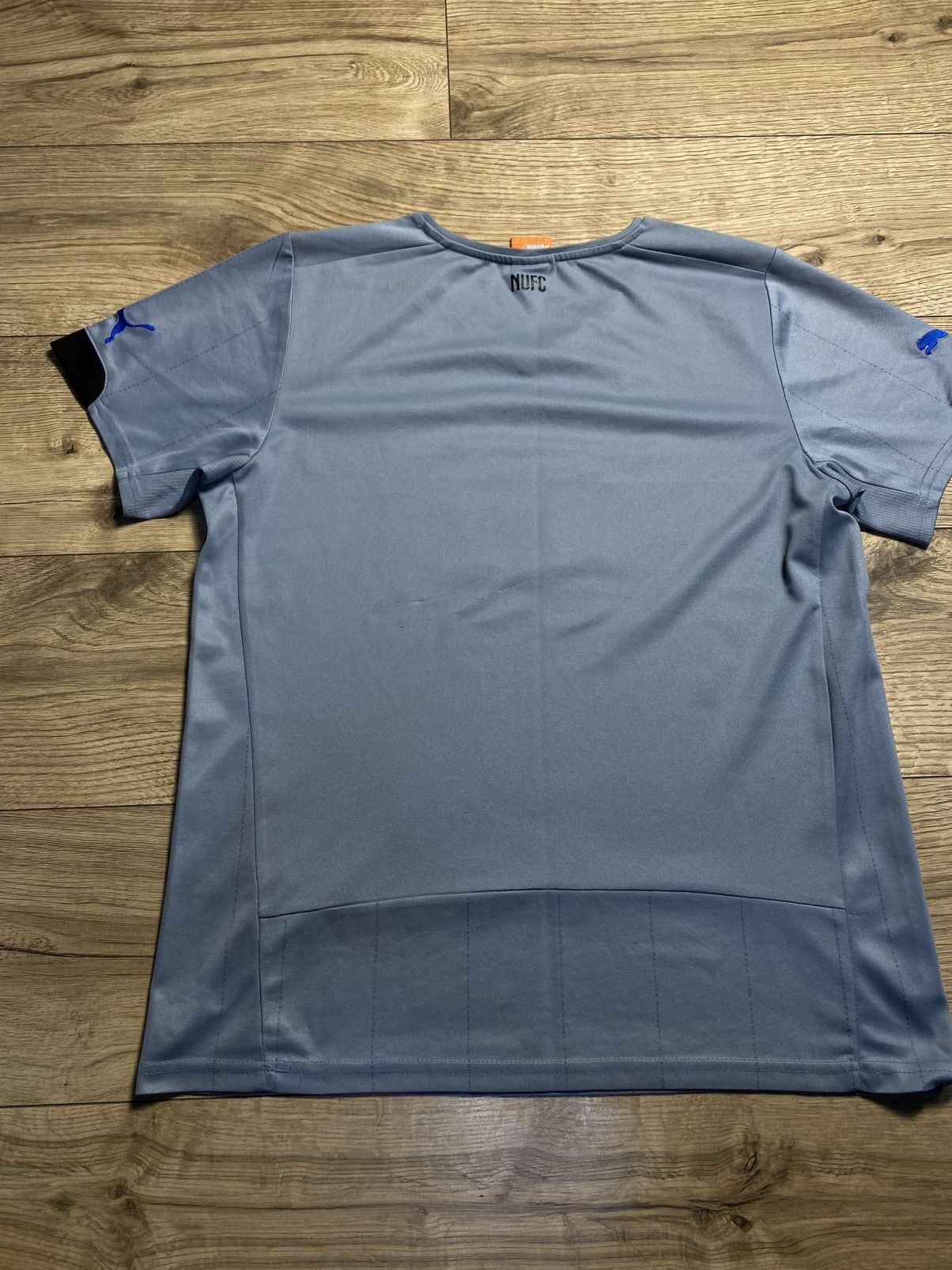 Puma Newcastle United 2014-15 Away Football Shirt Puma Jersey S Size US S / EU 44-46 / 1 - 4 Thumbnail