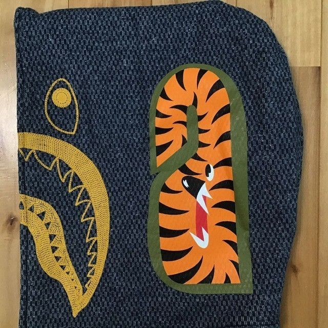 Bape 2020 BAPE Navy Shark Full Zip Hoodie a bathing ape Size US L / EU 52-54 / 3 - 4 Thumbnail
