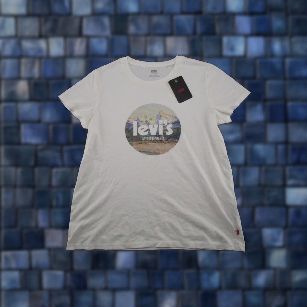Levi's Levi's T-Shirt Women Casual Short Sleeve White Graphic Embroidered L Size Regular Basic Summer Spring Men/Women? Size L / US 10 / IT 46 - 1 Thumbnail