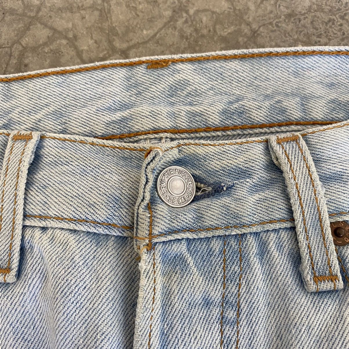 Levi's Vintage 90’s Levis 501 Light Blue Jeans Size US 31 - 11 Thumbnail