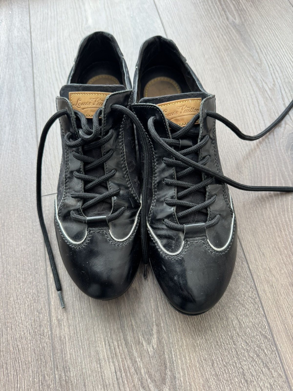 Louis Vuitton Louis Vuitton Black Leather Low Top Sneakers Size US 9 / IT 39 - 1 Thumbnail