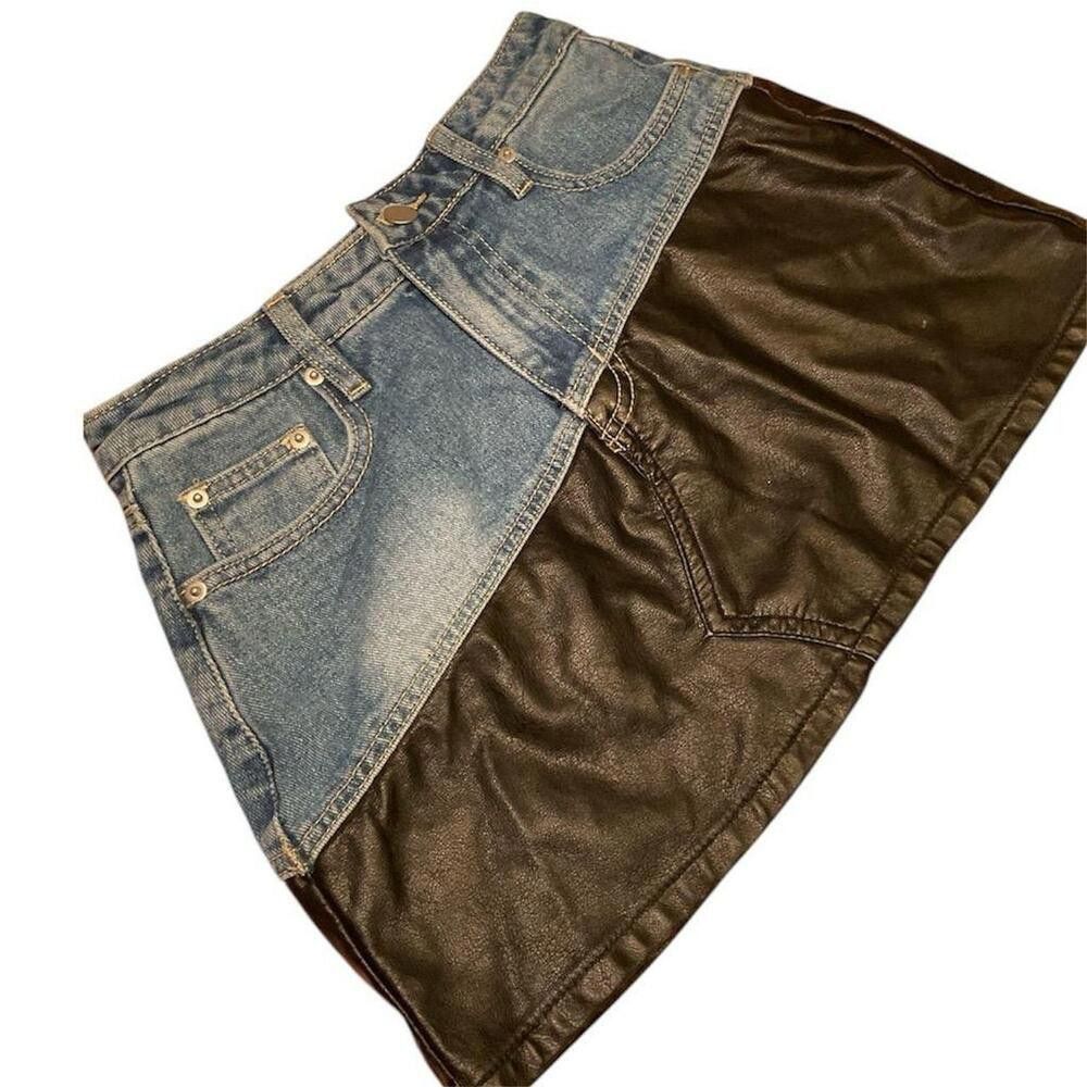 Fashion Nova Fashion Nova Mixed Emotions Contrast Denim Mini Skirt Size 28" / US 6 / IT 42 - 6 Thumbnail