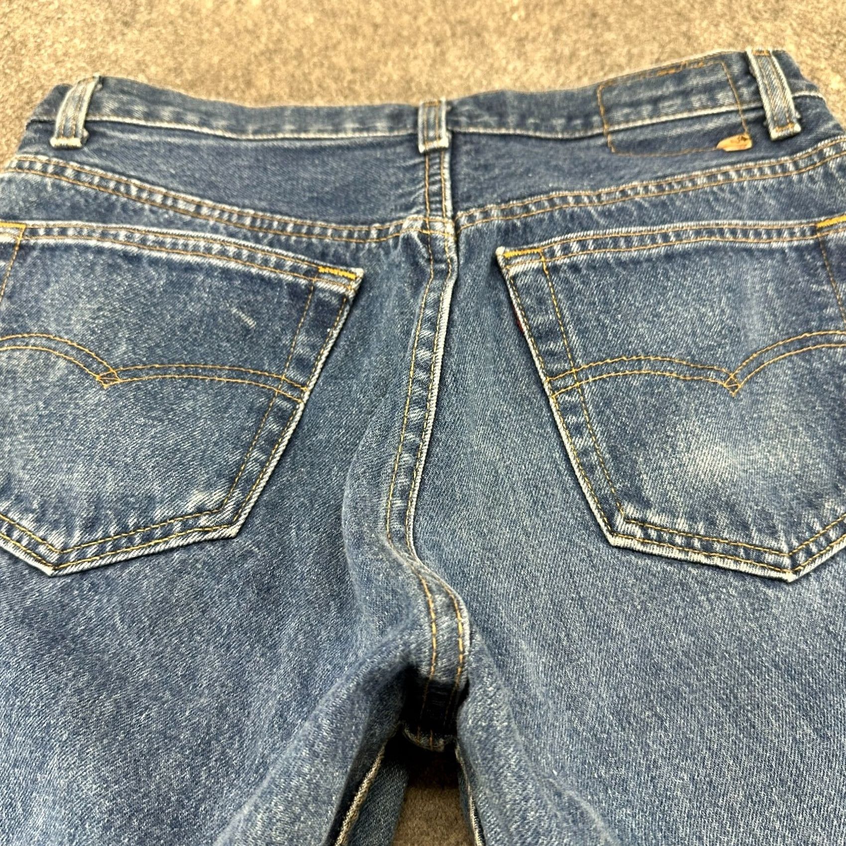 Levi's VINTAGE Levi's 501 Jeans Mens 34x34 Actual 32x32 Blue Medium Wash Cotton USA 80s Jeans Straight 5-Pocket Mens Size US 34 / EU 50 - 7 Thumbnail