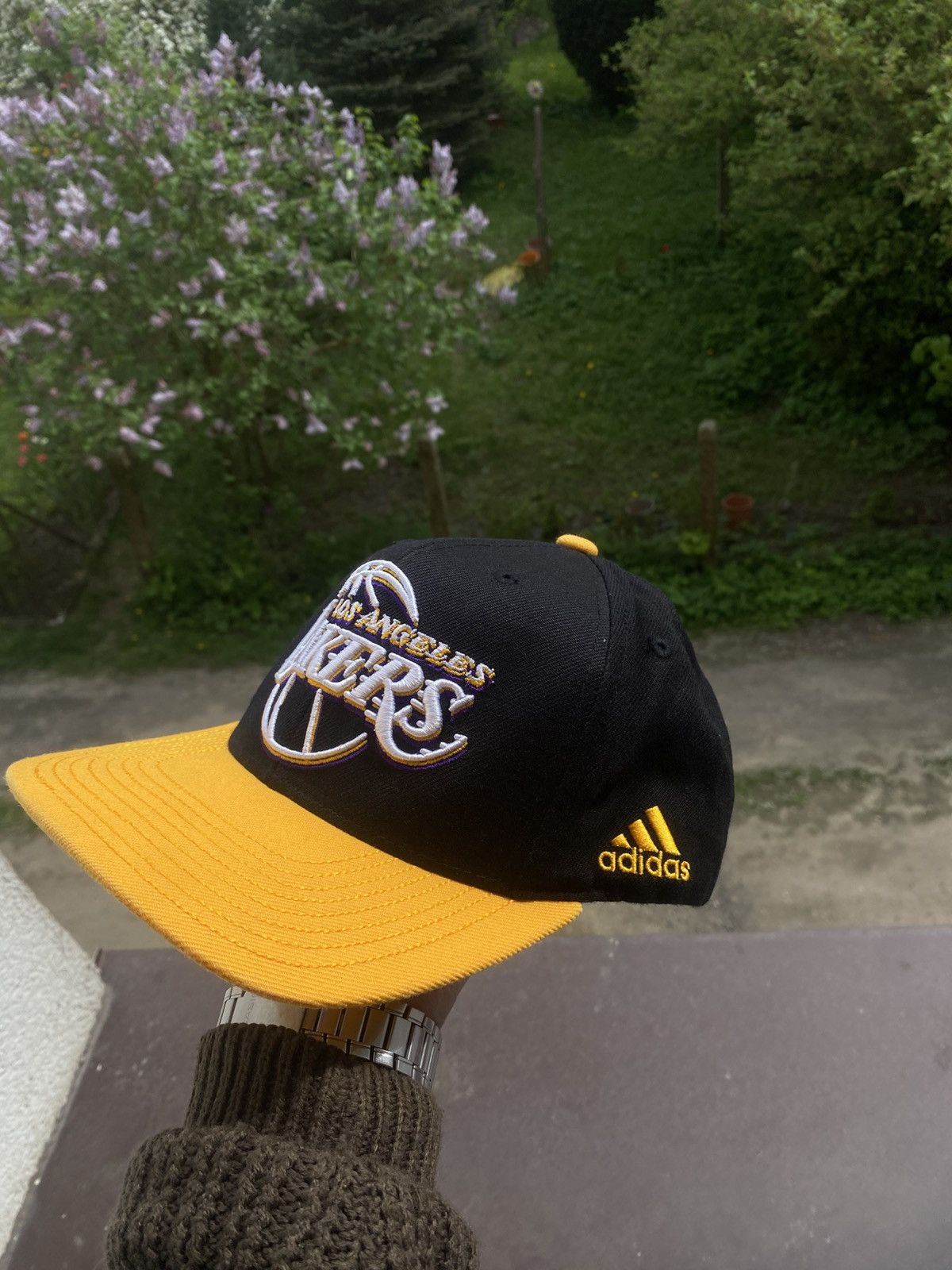 Adidas × NBA × Vintage Vintage Los Angeles Lakers x Adidas Snapback Cap Size ONE SIZE - 2 Thumbnail
