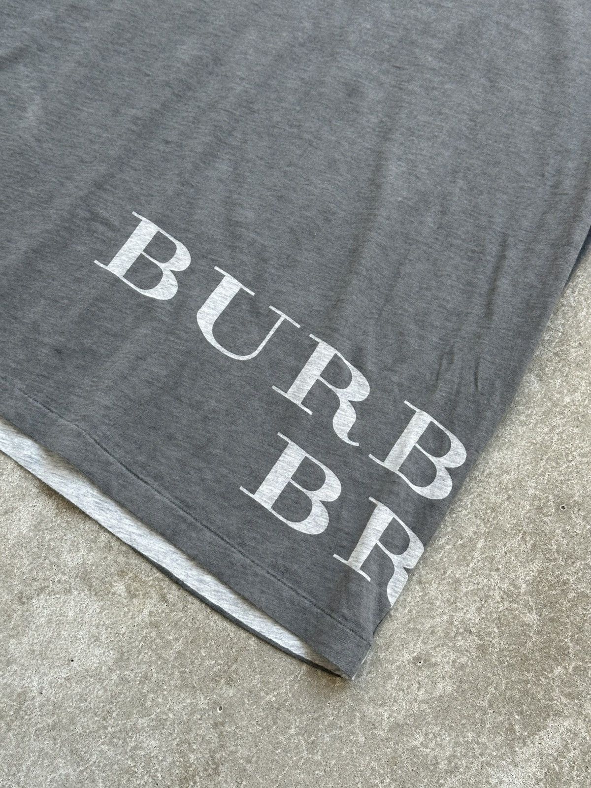 Burberry Burberry Brit Archive Vintage Logo Grey T-Shirt Size US L / EU 52-54 / 3 - 4 Thumbnail