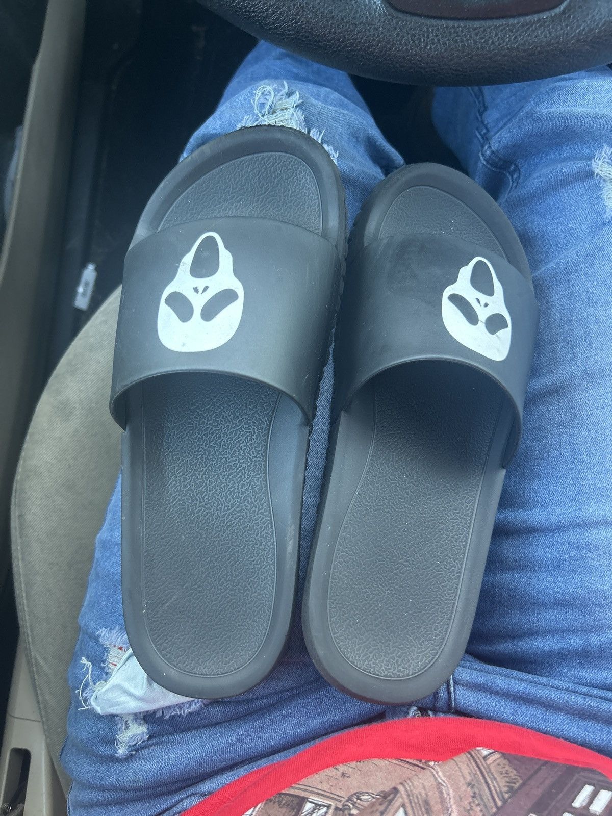 Other Scream slip on shoes Size US 7 / EU 40 - 1 Thumbnail