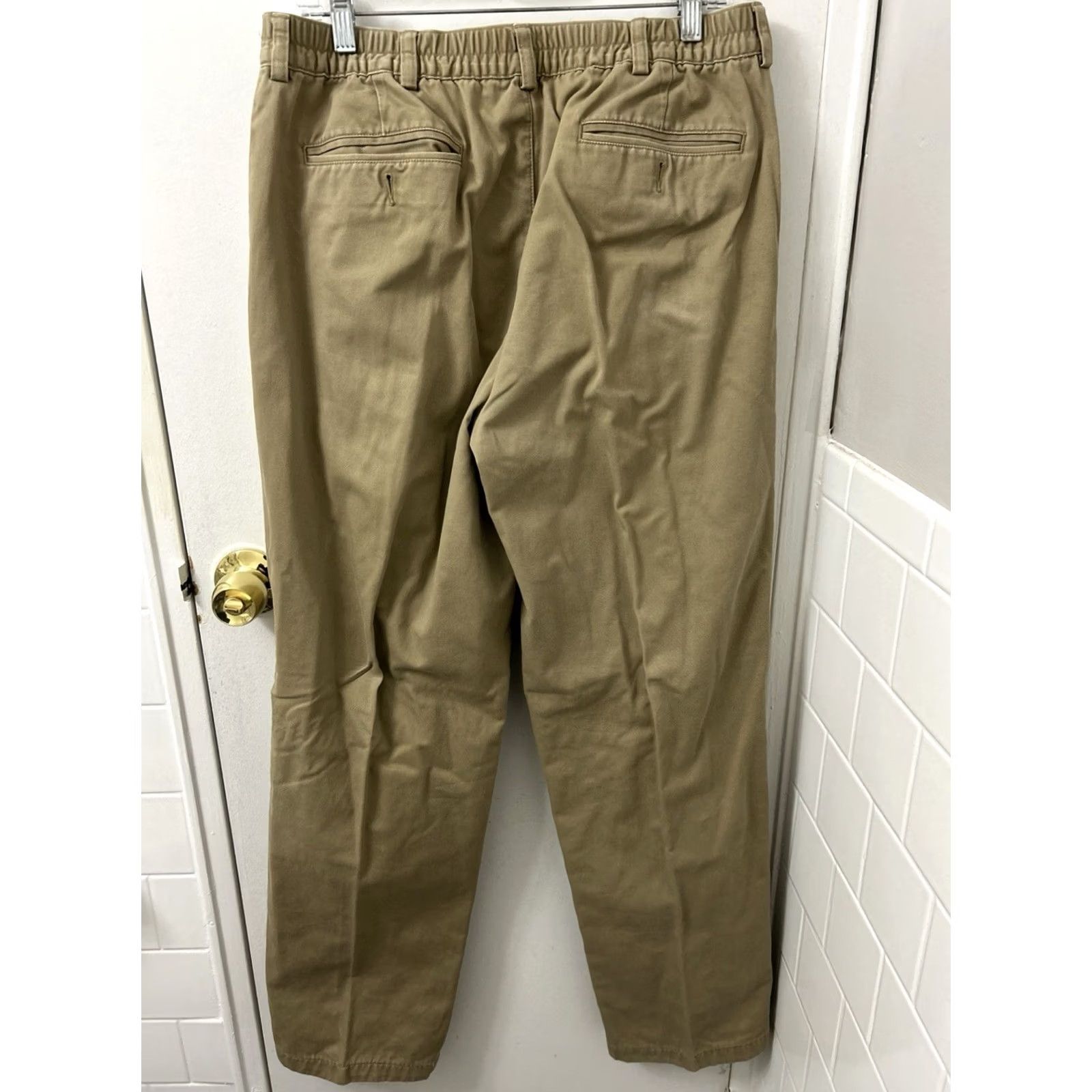 Vintage LL Bean Pants Mens 35x33 Chino Flannel Lined Comfort Waist Pleated Tan Beige 100% Cotton Vintage No Size US 35 - 7 Thumbnail