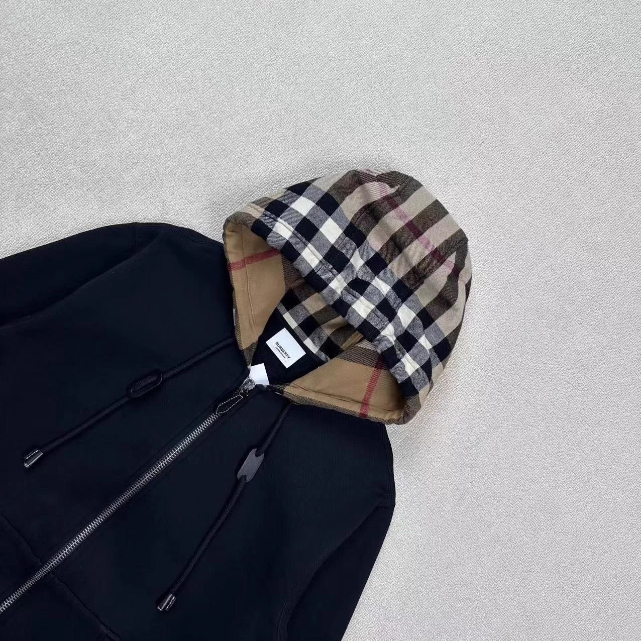 Burberry Burberry Check Hooded Zip Jacket Size S Near New Size US S / EU 44-46 / 1 - 3 Thumbnail