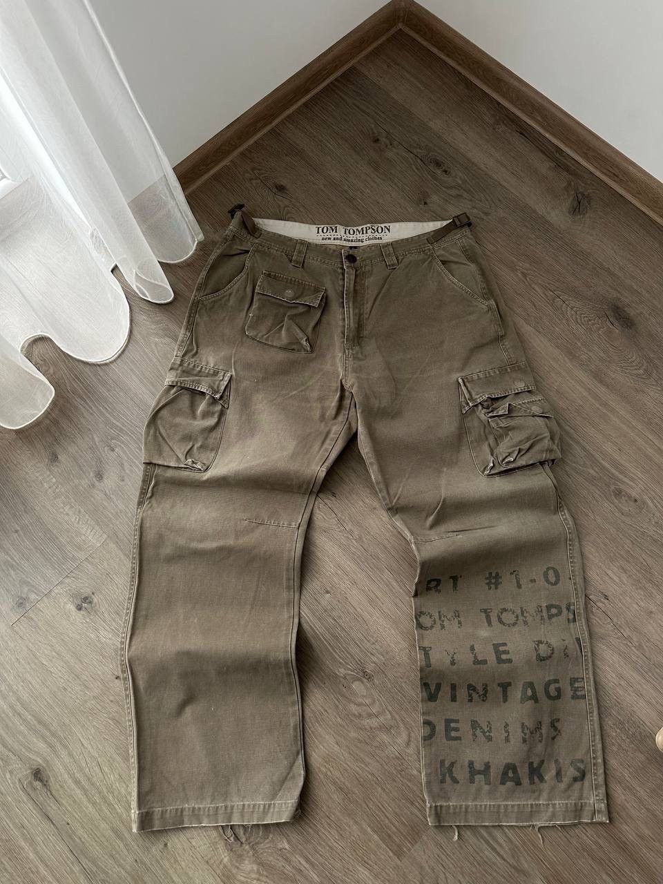 Japanese Brand × Vintage Vintage Japanese Cargo Baggy Pocket Distressed Beige Pants Size US 34 / EU 50 - 11 Thumbnail