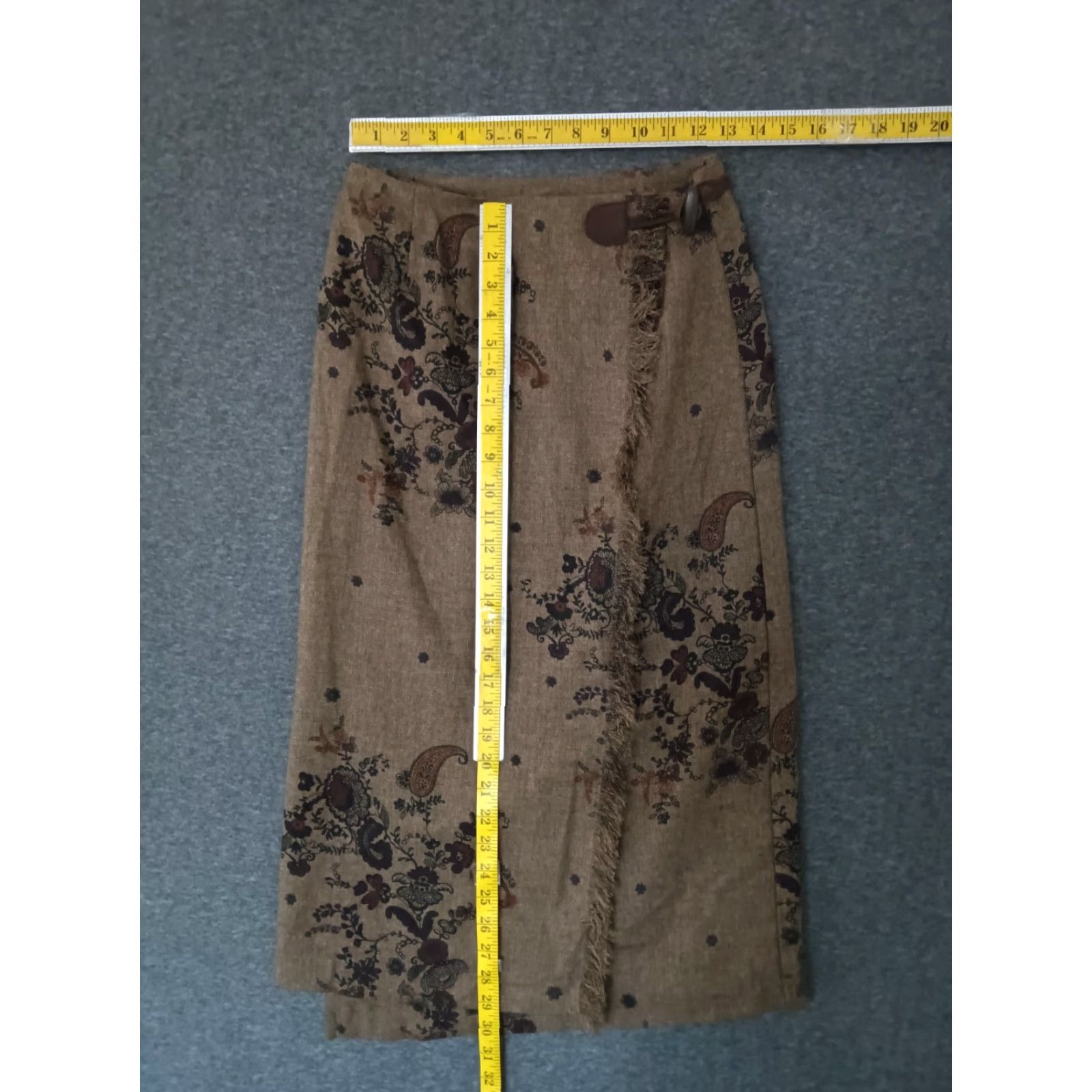 Vintage VINTAGE Northcrest Wrap Around Skirt Brown Paisley Fringed Edge Knee Length Polyester 4 Womens Bohemian Size 27" / US 4 / IT 40 - 5 Thumbnail