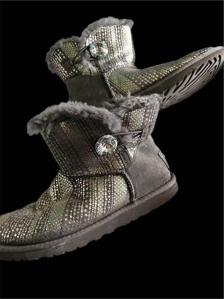 Other Uggs Winter Boots with Faux Fur Lining and Gem Size 6 Size US 6 / IT 36 - 1 Thumbnail