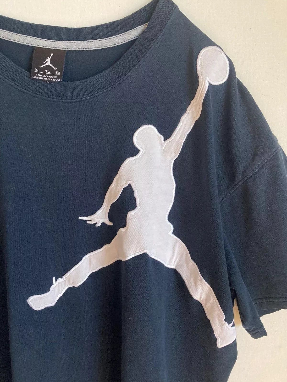 Nike RARE Jordan Nike T-shirt Size US XL / EU 56 / 4 - 2 Thumbnail