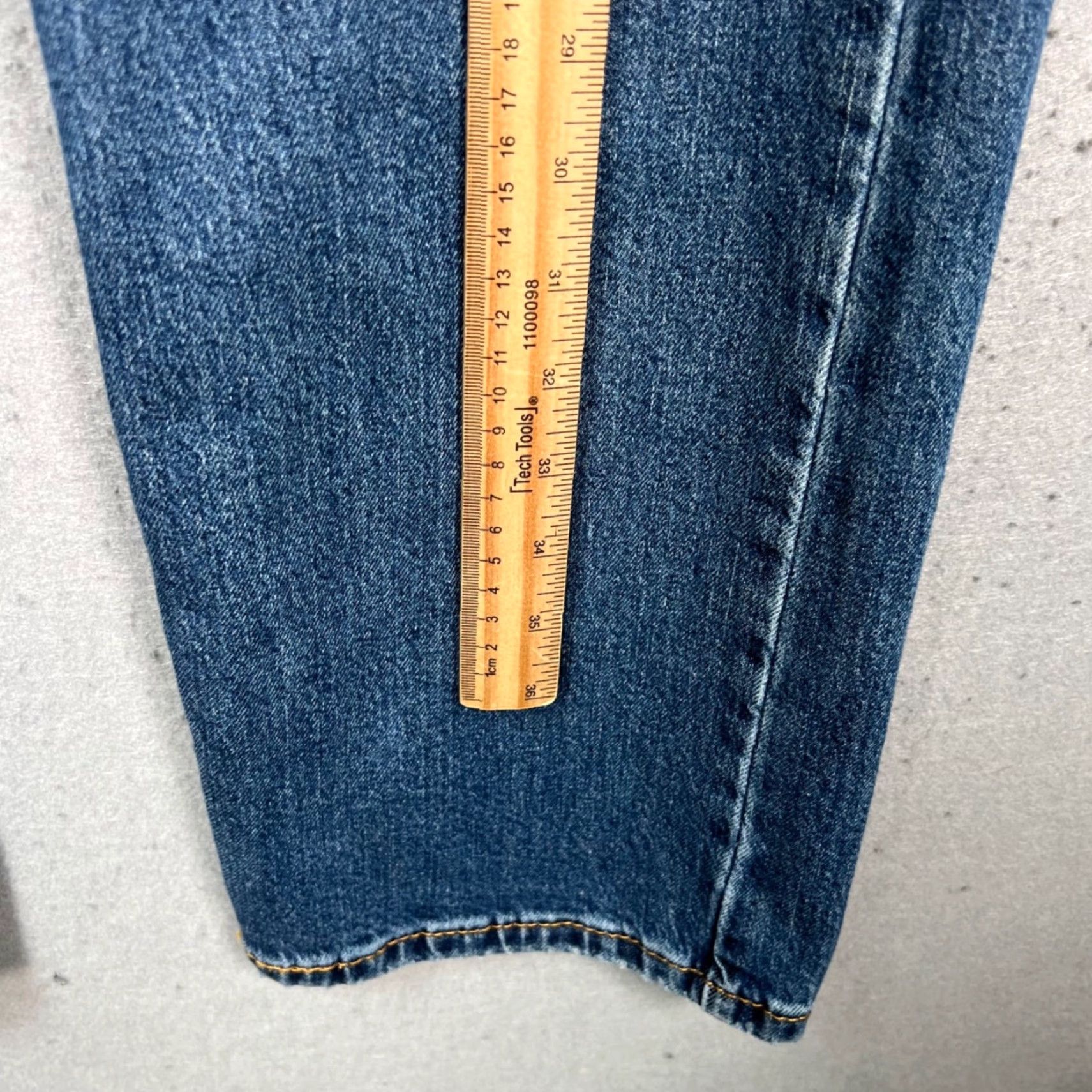 Levi's Levi's 514 Jeans Mens 33x31 Regular Straight Denim Blue 5-Pocket Modern Classic Vintage: No Size US 33 - 7 Thumbnail