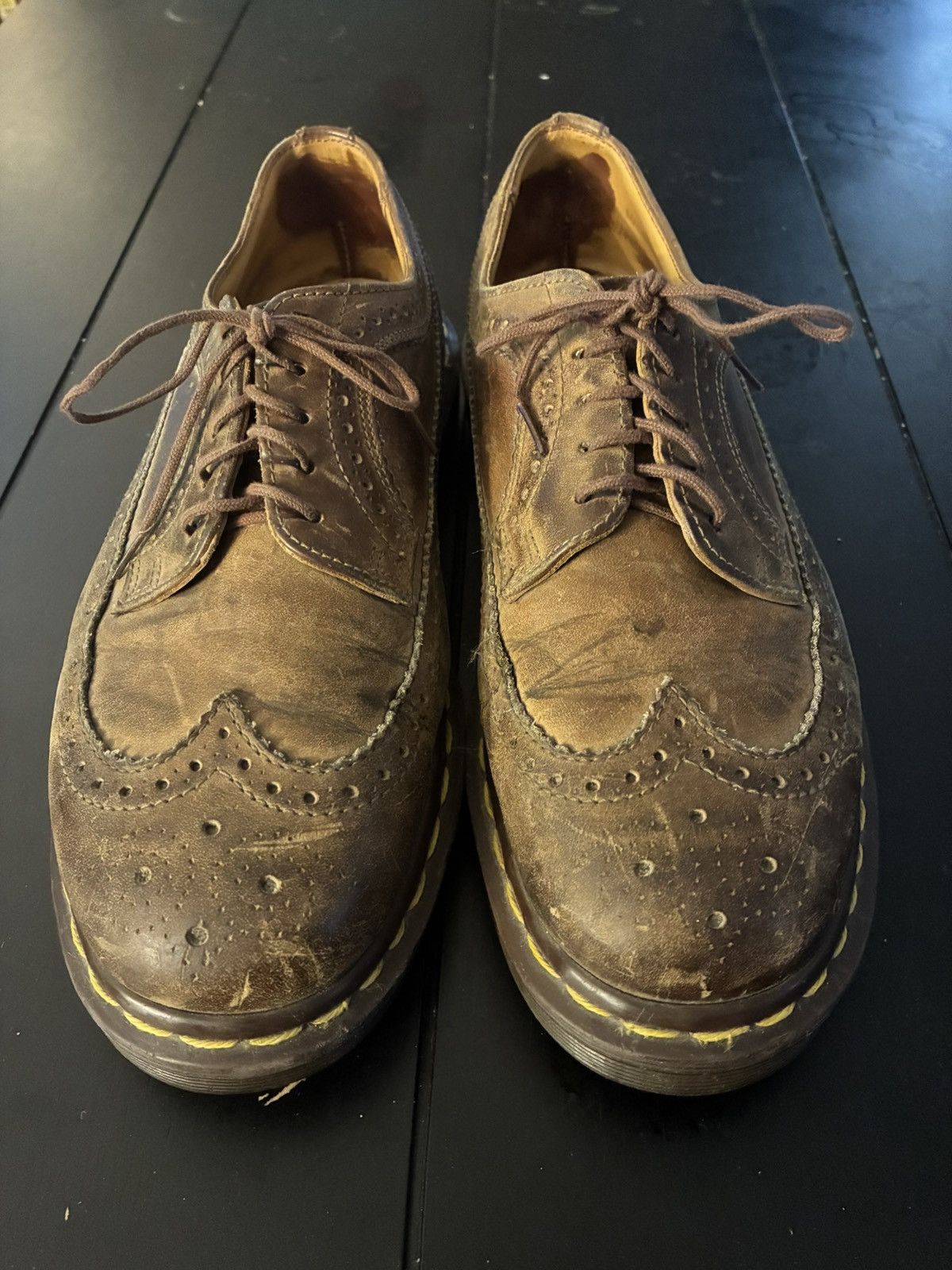 Dr. Martens Dr Martens Brown Brogue 3989 leather wingtip oxford england Size US 8 / EU 41 - 2 Thumbnail