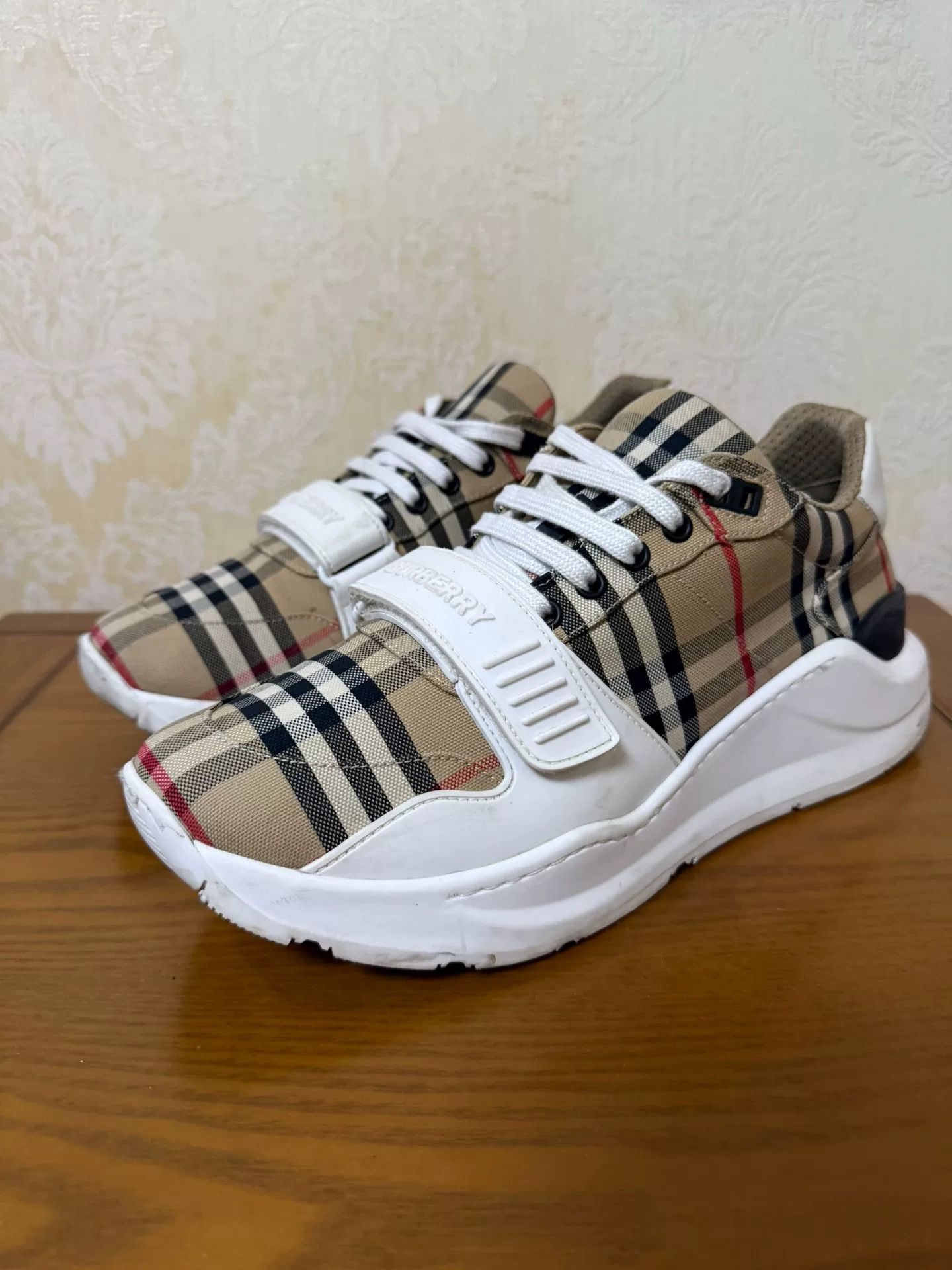 Burberry Burberry Cotton Plaid Multi Lowtop Sneakers 43 Men Size US 10 / EU 43 - 1 Thumbnail