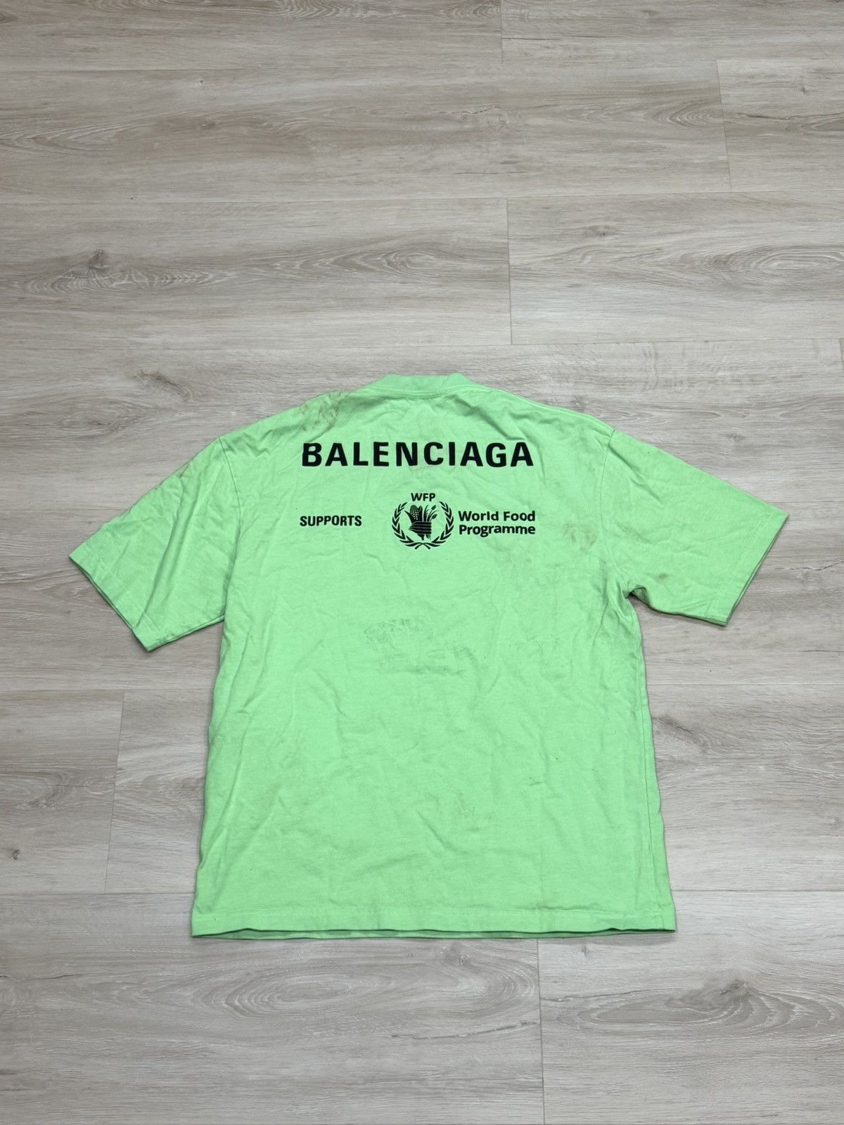 Balenciaga Balenciaga WFP World Food Programme Tee Size US M / EU 48-50 / 2 - 9 Thumbnail
