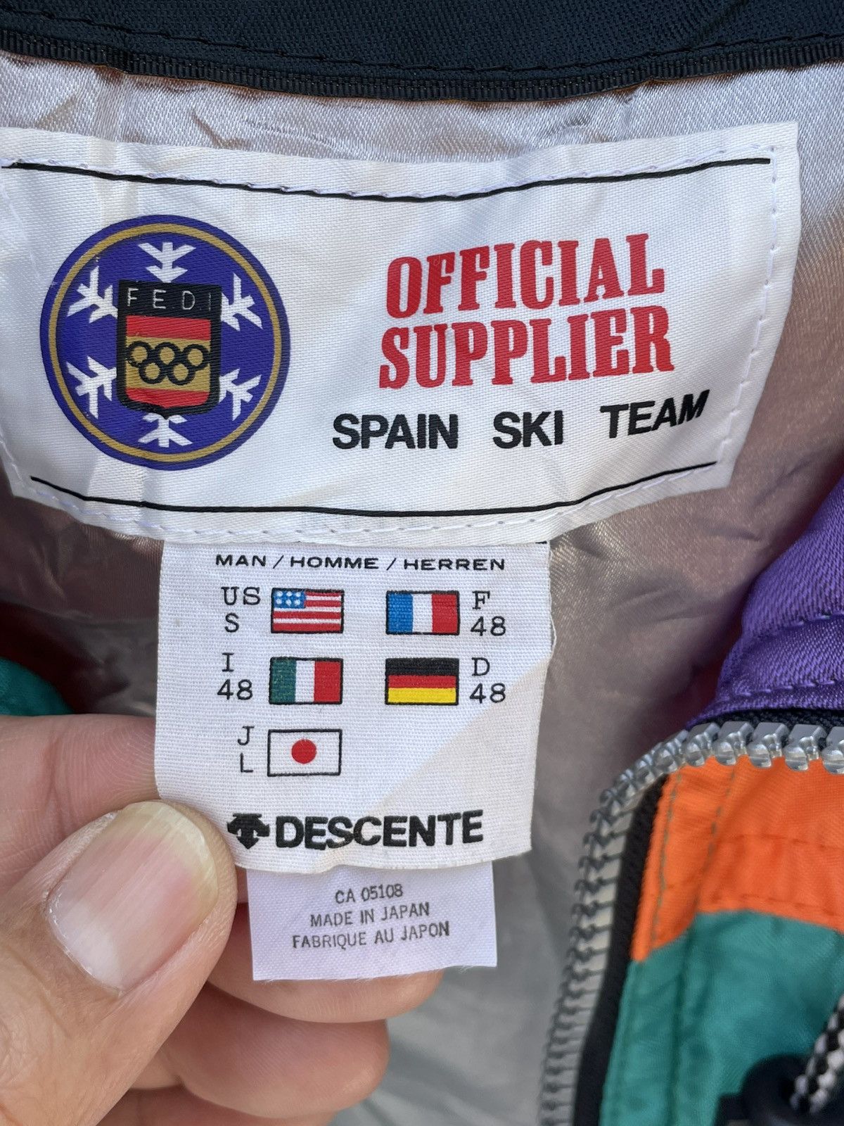 Descente Vintage 90s Descente Spain Ski Team Down Jacket Made n Japan Size US S / EU 44-46 / 1 - 19 Thumbnail
