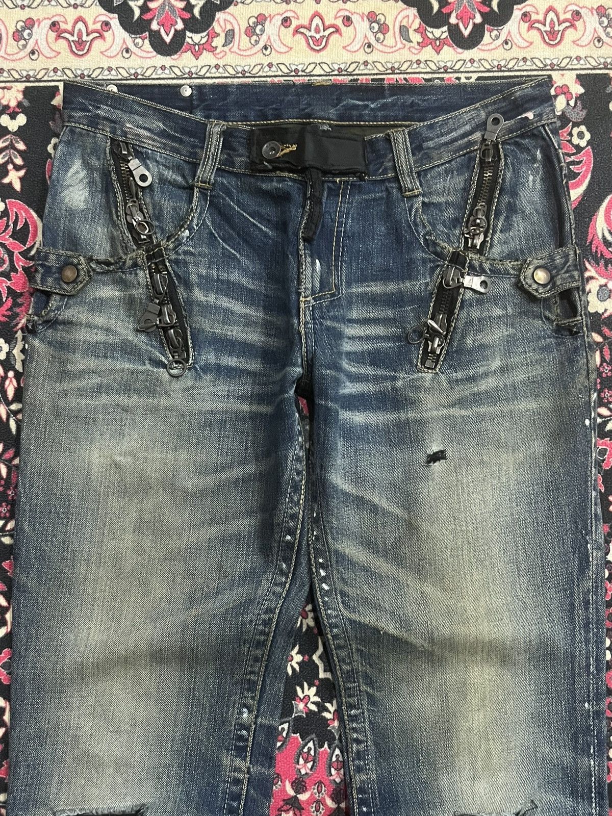 semanticdesign Vintage Semantic Design Chain Zipper Distressed Flare Jeans Size US 32 / EU 48 - 4 Thumbnail