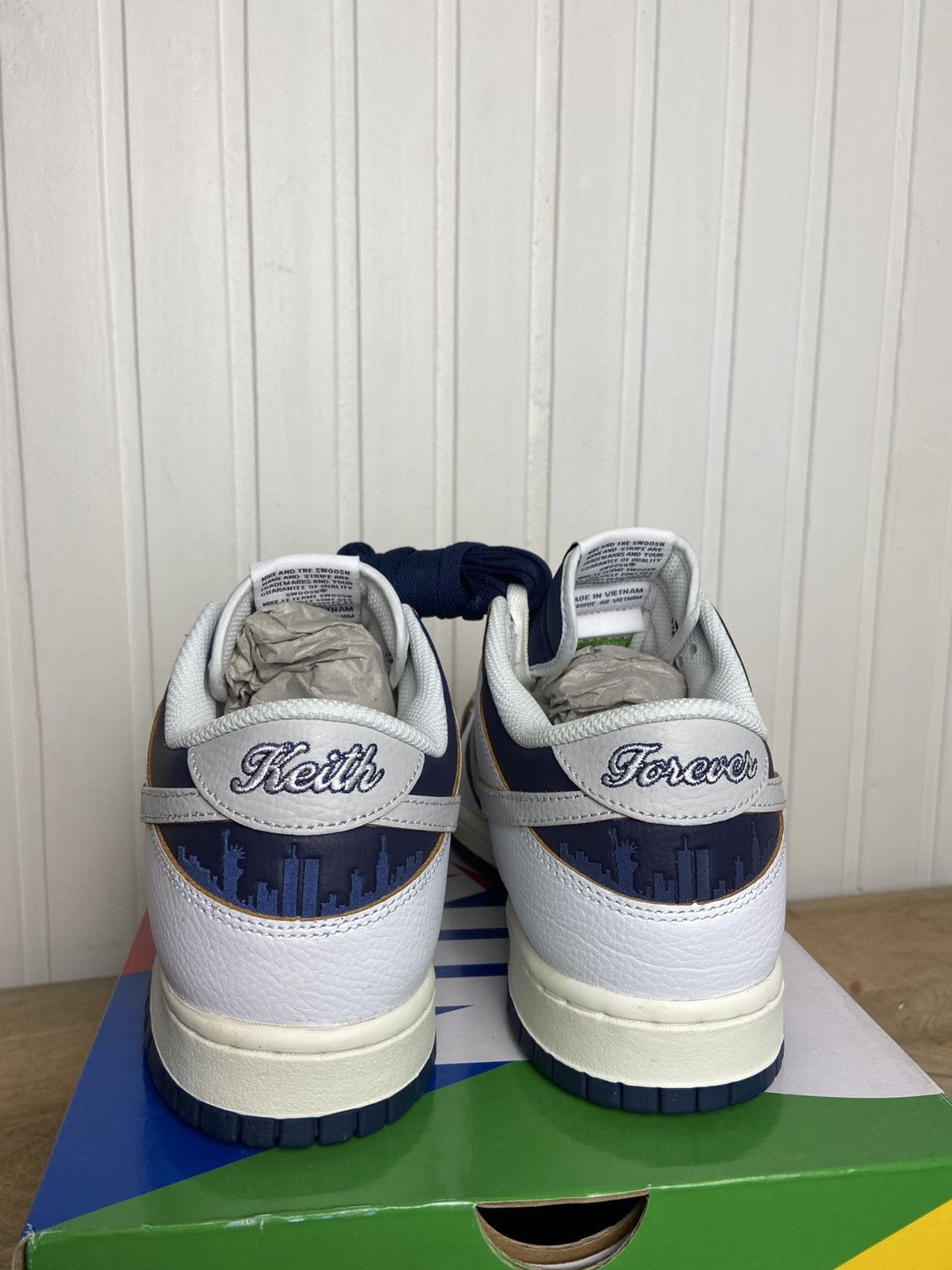 Nike New Nike SB Dunk Low "Huf New York City" authentic 10,5US Size US 10.5 / EU 43-44 - 12 Thumbnail